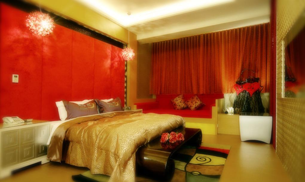 Spring Young Motel Fengyuan Buitenkant foto